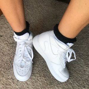 Air Force 1- high top sneakers